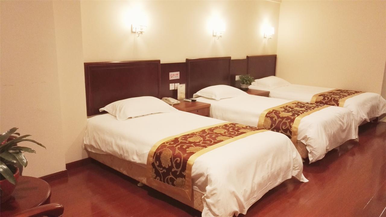 格林豪泰山东省临沂市平邑县蒙阳路家成快捷酒店 外观 照片